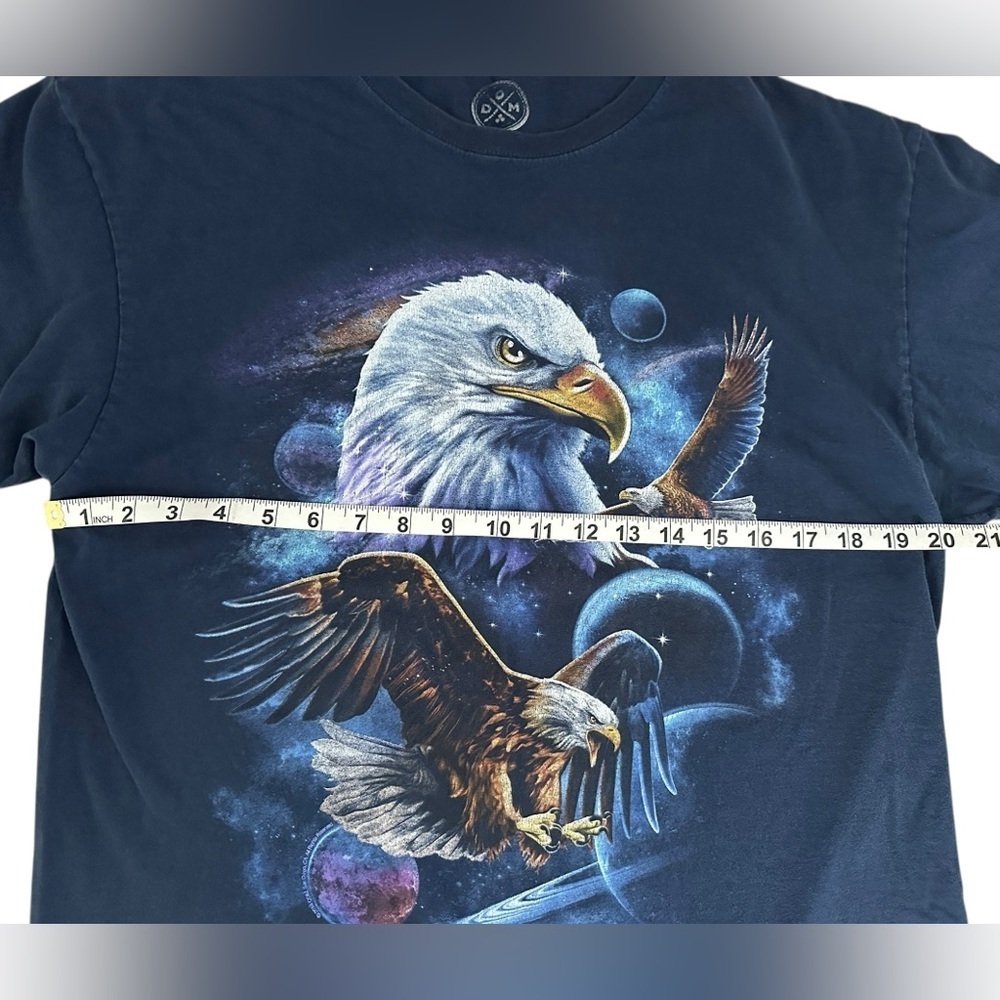 Cosmic Eagle Graphic Tee – Galaxy Space Print – 100% Cotton – Size L - Picture 4 of 6